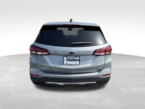 Used 2024 Chevrolet Equinox LT w/ LPO, Floor Liner Package FWD image 11