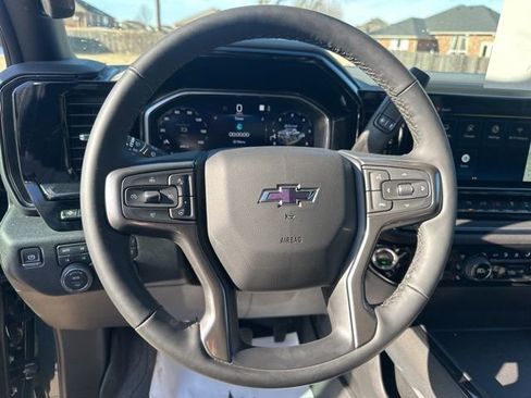 Certified 2026 Chevrolet Silverado 2500 ZR2 image 17