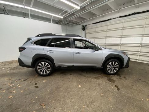 Used 2023 Subaru Outback Limited XT image 7