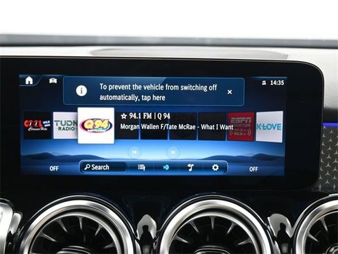 New 2025 Mercedes-Benz GLB 250 image 3