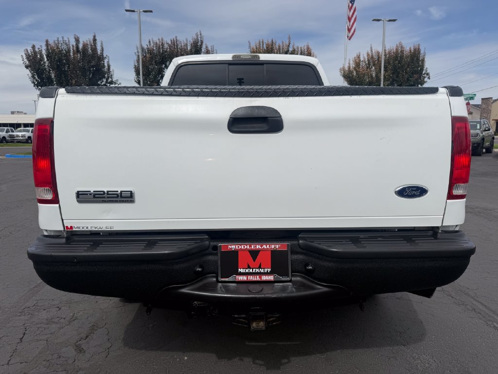 Used 2005 Ford F250 XLT AWD/4WD image 13