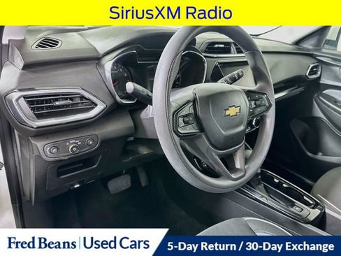 Used 2023 Chevrolet TrailBlazer LT w/ Convenience Package AWD/4WD image 12