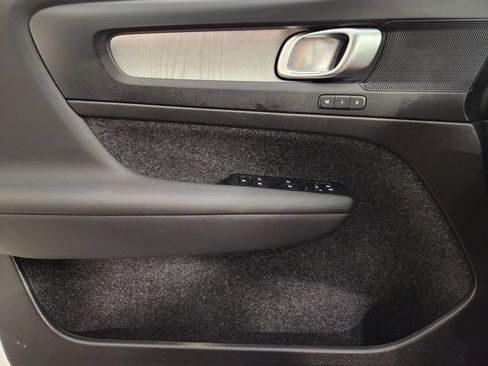 Certified 2026 Volvo XC40 B5 Plus AWD/4WD image 24