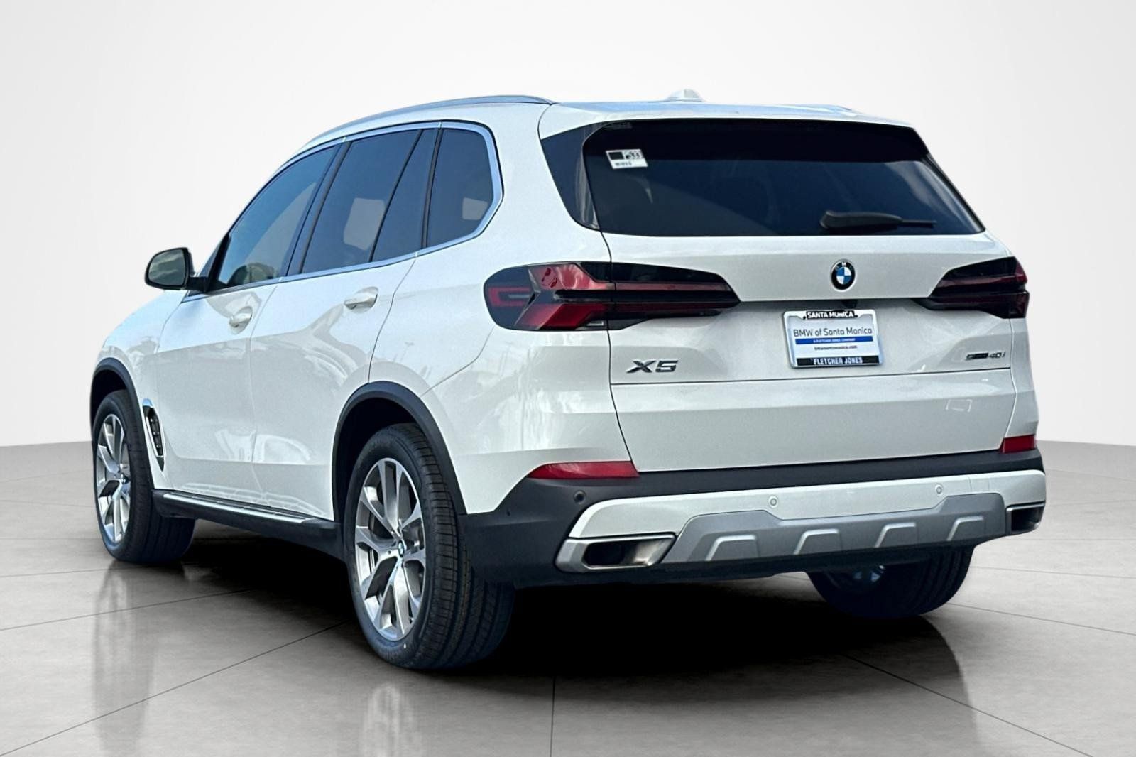 Used 2026 BMW X5 sDrive40i RWD image 3