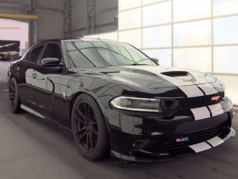 Used 2021 Dodge Charger Scat Pack RWD image 2