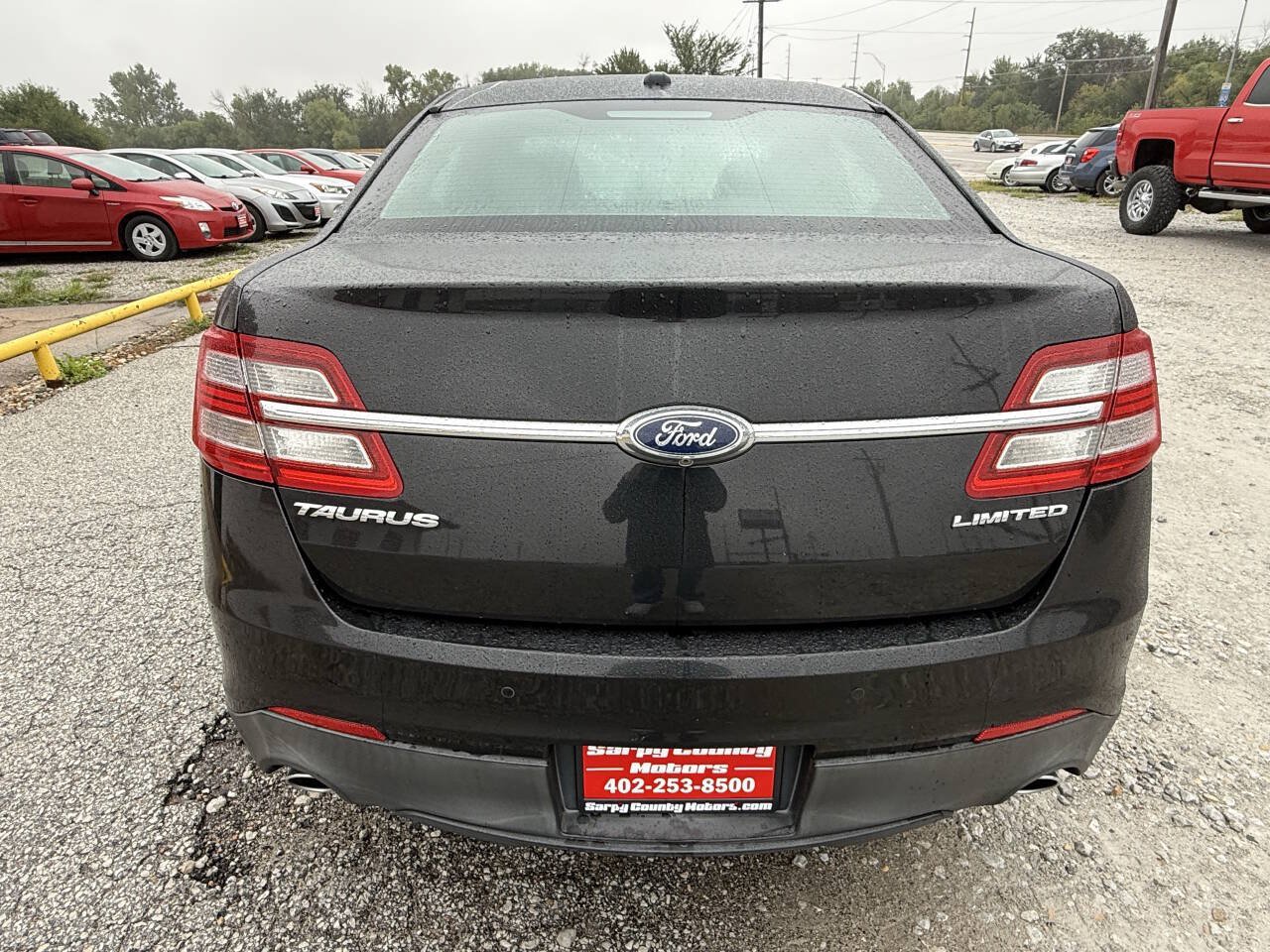 Used 2015 Ford Taurus Limited FWD image 4