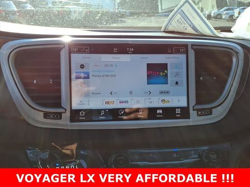 New 2026 Chrysler Voyager LX image 19