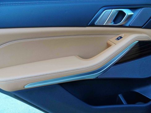 Used 2025 BMW X5 xDrive40i image 32