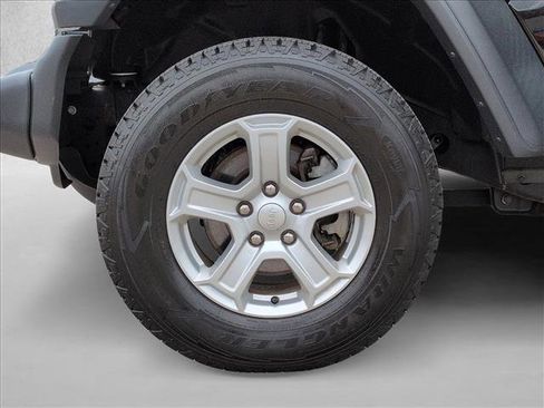 Used 2020 Jeep Wrangler Unlimited Sport S AWD/4WD image 22