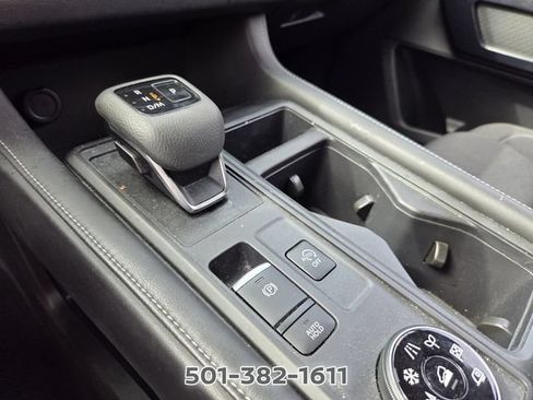 Used 2024 Nissan Pathfinder S AWD/4WD image 21