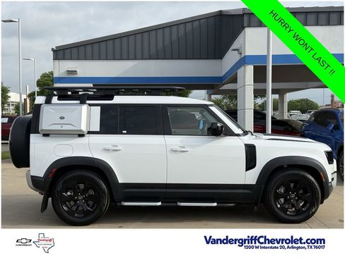 Used 2023 Land Rover Defender 110 SE AWD/4WD image 3