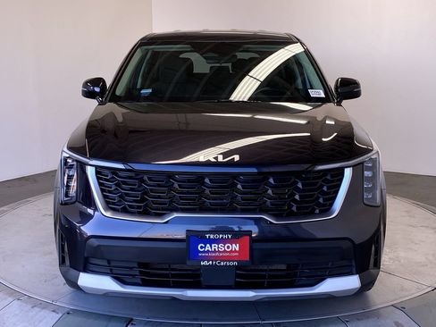 Certified 2026 Kia Sorento LX FWD image 8