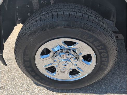 New 2026 RAM 2500 Tradesman w/ Chrome Appearance Group image 9