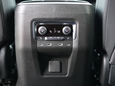 Used 2023 Chevrolet Tahoe LT w/ LT Signature Plus Package AWD/4WD image 11