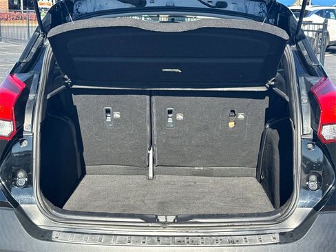 Used 2018 Nissan Kicks SR w/ Exterior Package image 19