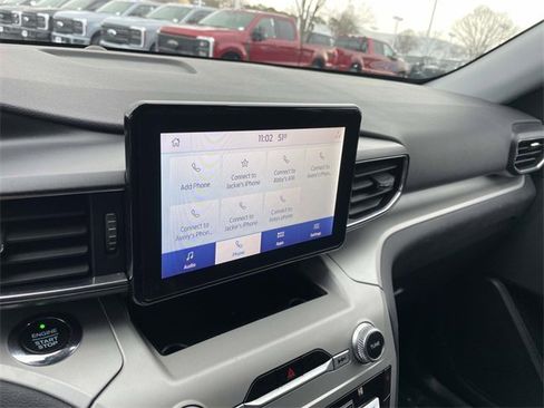 Used 2020 Ford Explorer XLT w/ Equipment Group 202A image 18