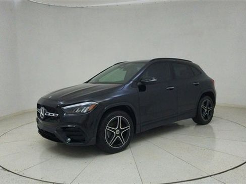 Used 2025 Mercedes-Benz GLA 250 4MATIC image 74