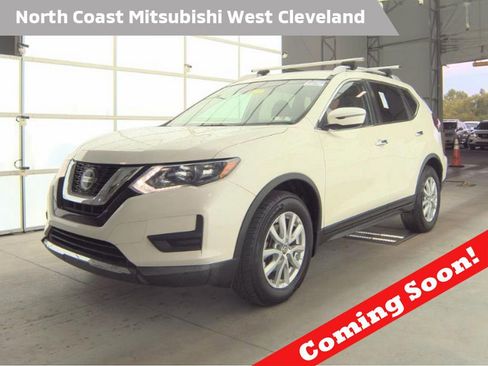 Used 2019 Nissan Rogue SV AWD/4WD image 1