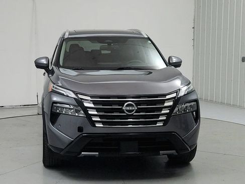 Used 2026 Nissan Rogue Platinum w/ Platinum Premium Package AWD/4WD image 2