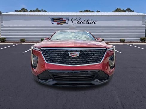 Used 2025 Cadillac XT4 Premium Luxury w/ Cold Weather Package FWD image 9