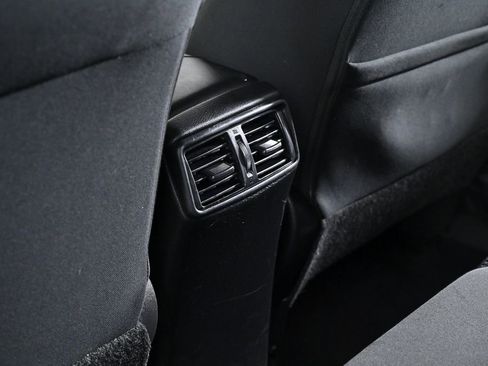 Used 2019 Nissan Rogue Sport S AWD/4WD image 27