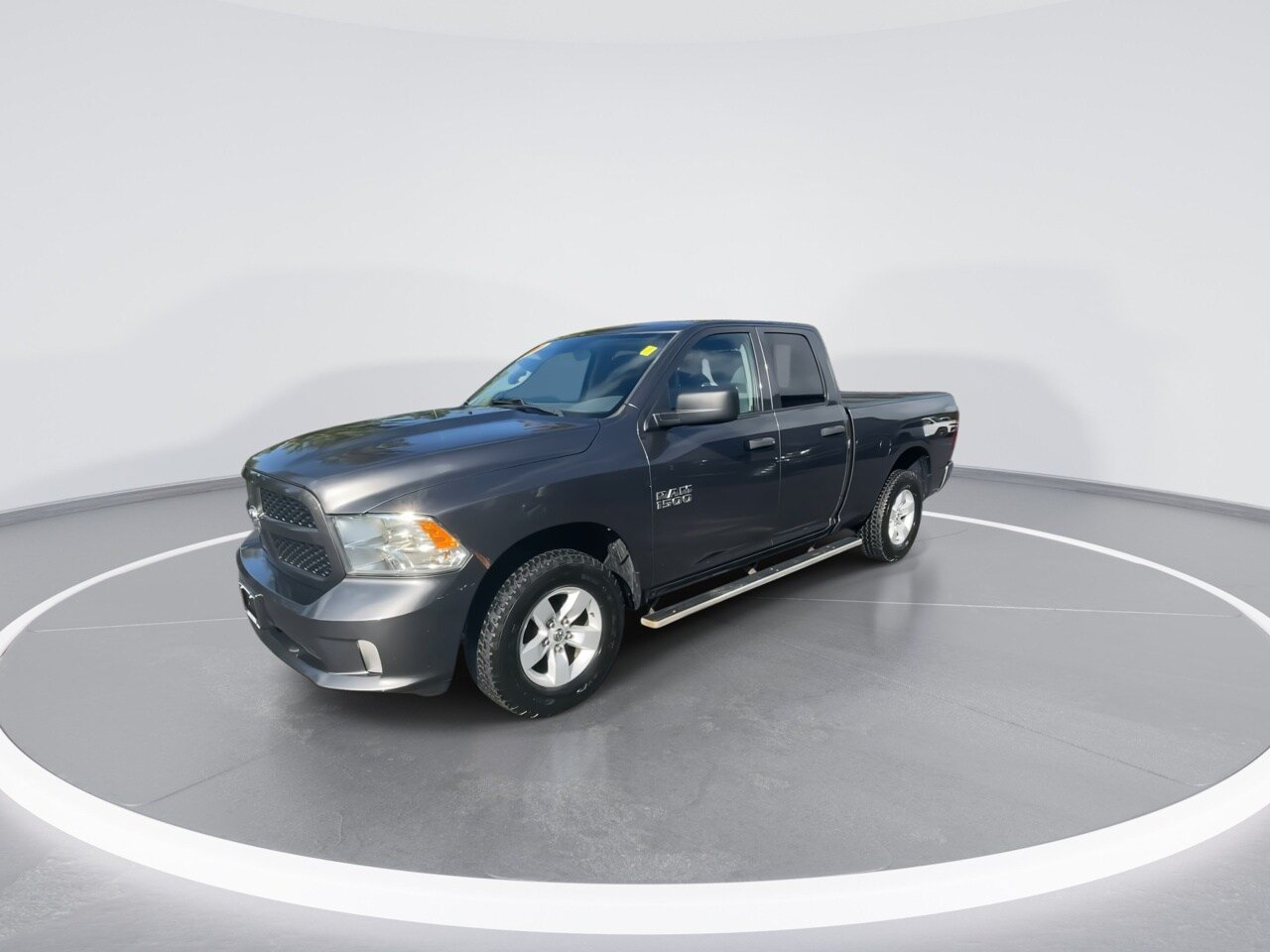 Used 2018 RAM 1500 Express AWD/4WD image 10