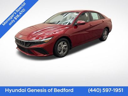 Certified 2025 Hyundai Elantra SE