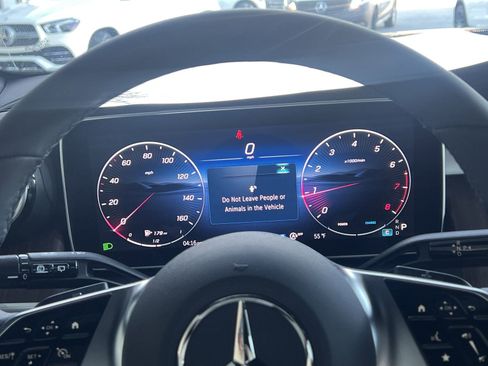 Certified 2025 Mercedes-Benz GLC 300 image 32