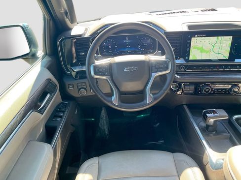Used 2023 Chevrolet Silverado 1500 LTZ AWD/4WD image 23