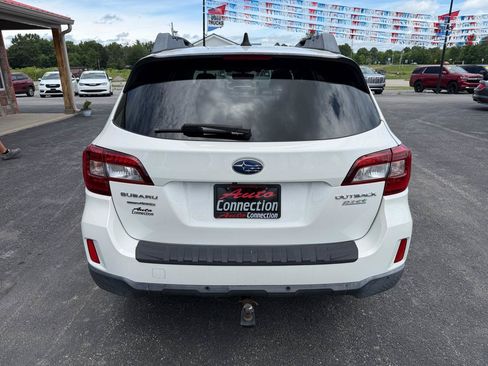 Used 2017 Subaru Outback 2.5i Limited AWD/4WD image 5