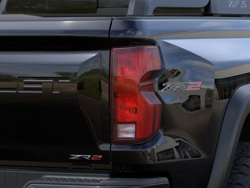 New 2026 Chevrolet Colorado ZR2 w/ Midnight Edition AWD/4WD image 12