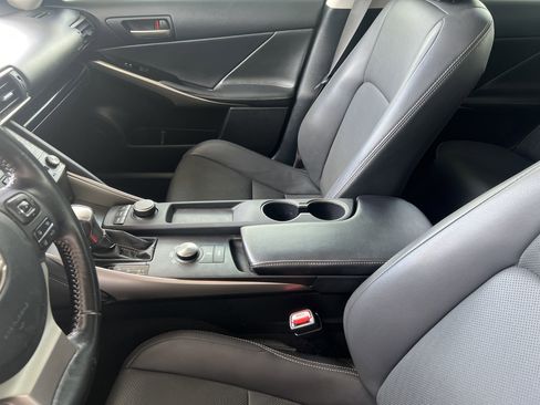 Used 2020 Lexus IS 300 image 20