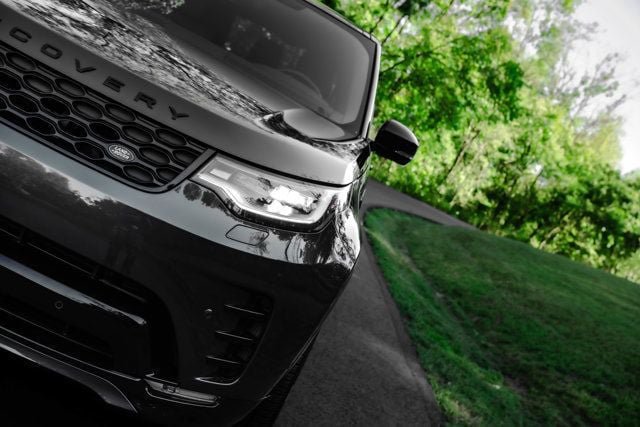 Used 2025 Land Rover Discovery Dynamic SE AWD/4WD image 15