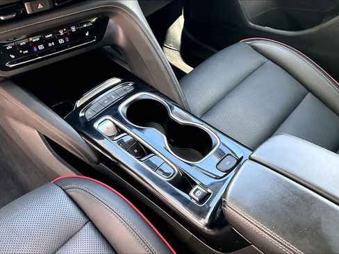 Used 2023 Buick Envision Essence w/ Sport Touring Package FWD image 16