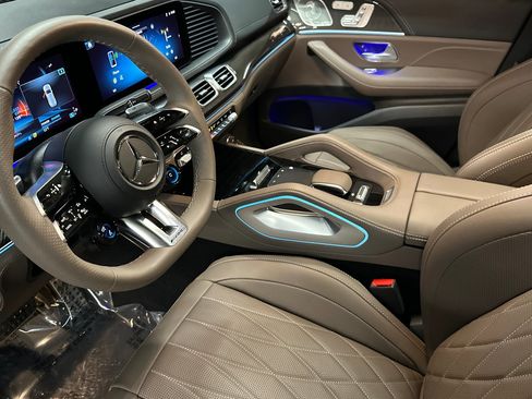 New 2025 Mercedes-Benz GLS 63 AMG 4MATIC image 4