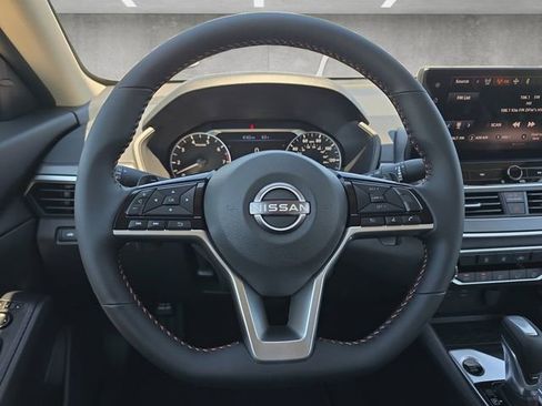 New 2026 Nissan Altima 2.5 SR FWD image 21