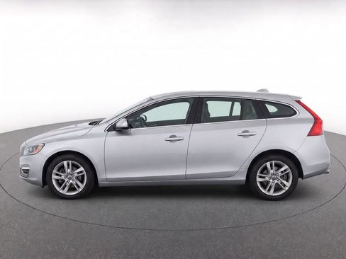 Used 2015 Volvo V60 T5 Premier FWD image 6