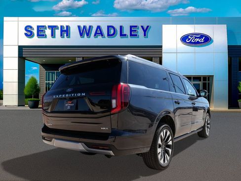 New 2026 Ford Expedition Max Platinum w/ Driver's Package AWD/4WD image 8