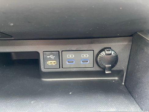 Used 2022 Toyota Highlander XSE FWD image 33