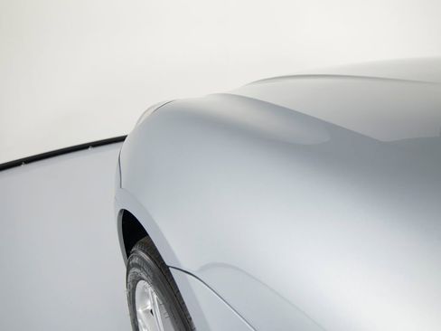 Certified 2025 Porsche Macan image 39