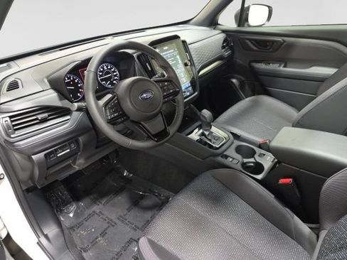 Certified 2025 Subaru Forester Premium AWD/4WD image 24