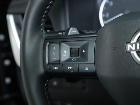 Certified 2026 Nissan Rogue SV image 22