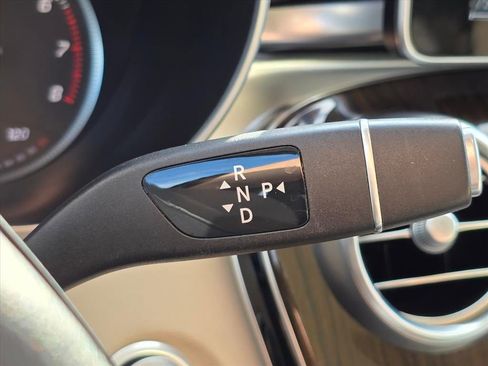 Used 2017 Mercedes-Benz GLC 300 image 19