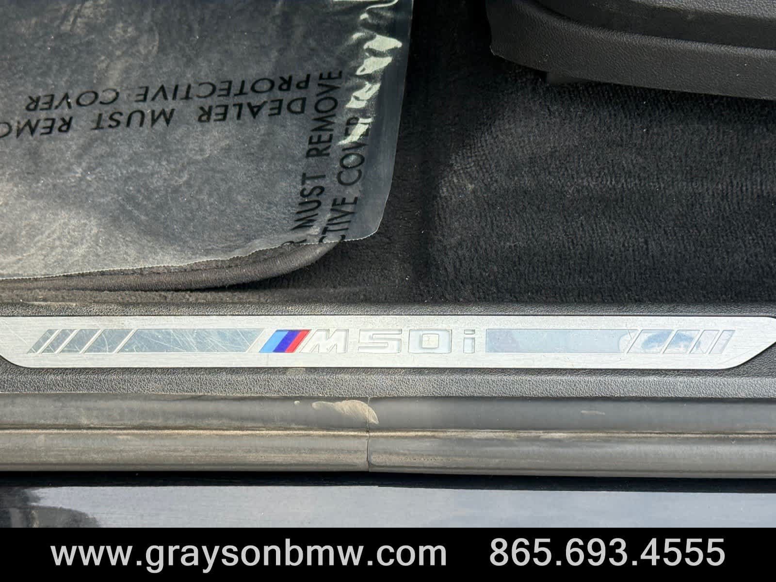 Used 2022 BMW X7 M50i w/ Luxury Seating Package AWD/4WD image 14