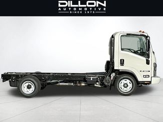 Used 2024 Isuzu NPR RWD video 3