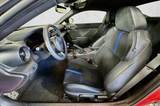 Used 2025 Subaru BRZ tS w/ Popular Package 2 RWD image 17
