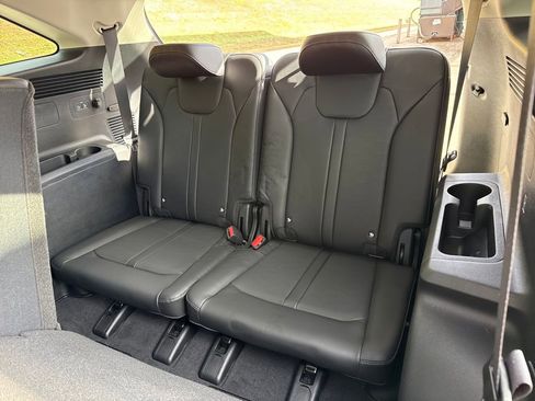 Used 2025 Kia Sorento S w/ Panoramic Sunroof Package image 27