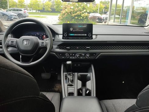 Used 2023 Honda Accord EX image 15