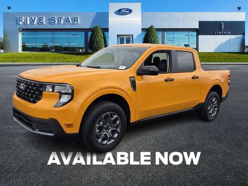 New 2026 Ford Maverick XLT w/ XLT Luxury Package image 3