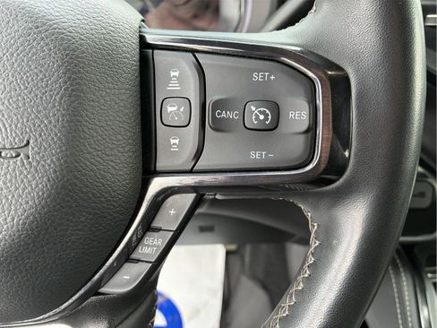 Used 2024 RAM 2500 Limited AWD/4WD image 21